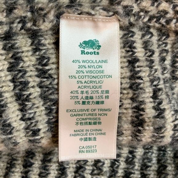 Roots Longline Knit Vest with Pockets - Picture 9 of 9